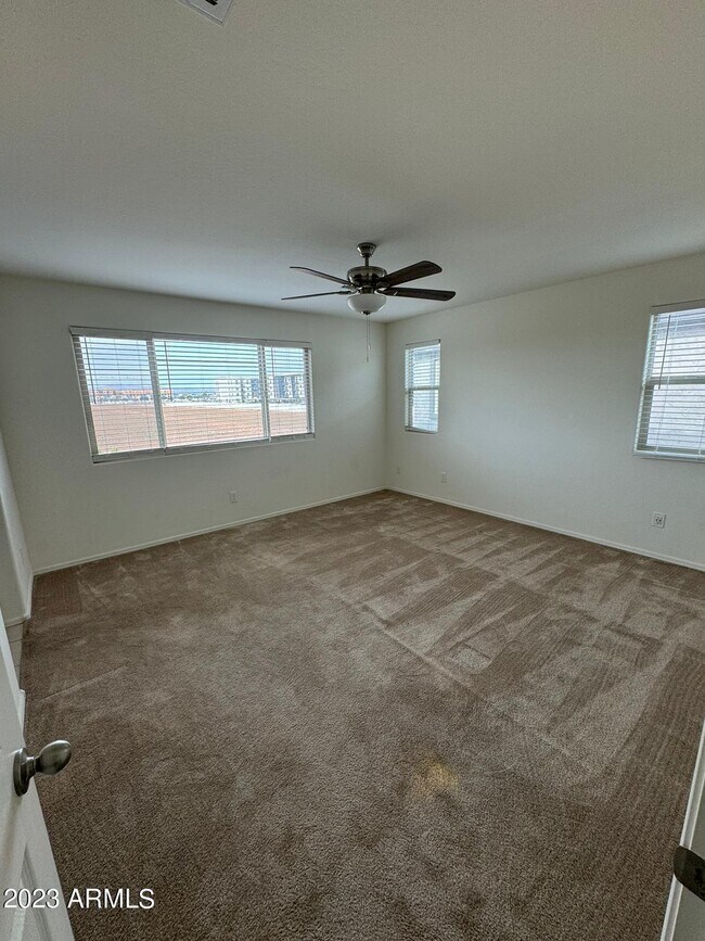 Building Photo - 6850 N 88th Ln