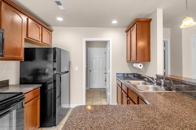 Building Photo - 2937 Westbury Ct