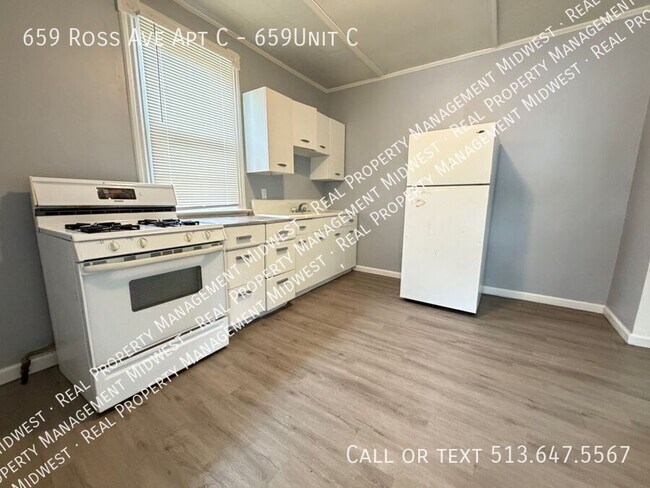 Building Photo - 659 Ross Ave