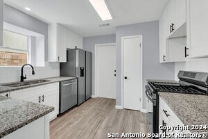 Building Photo - 5227 Cabin Lake Dr