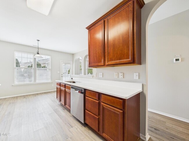 Building Photo - 302 Meeting Hall Dr