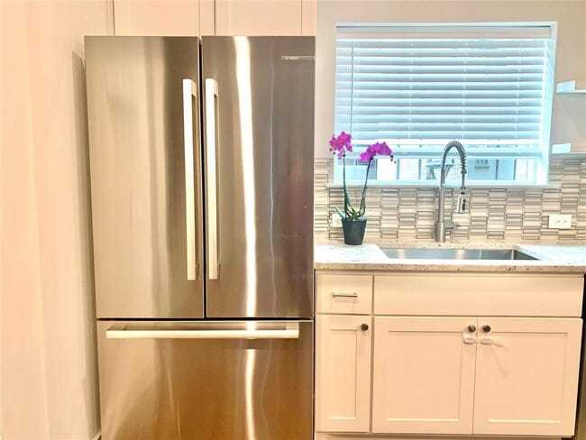 Building Photo - 4012 Manifest Ln