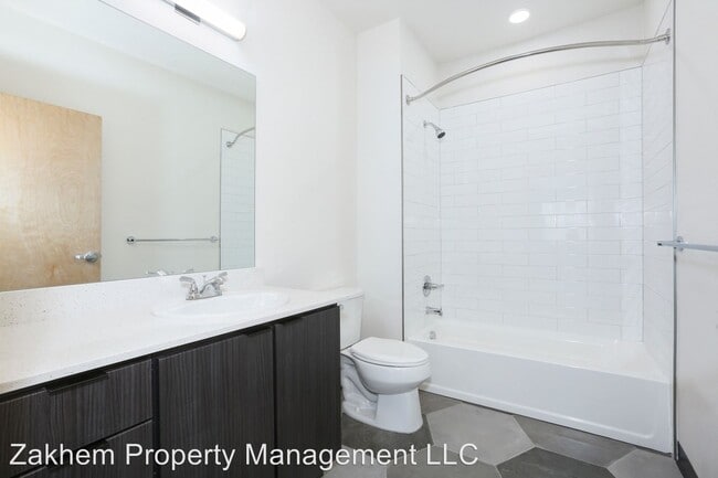 Building Photo - 3785 Yates St