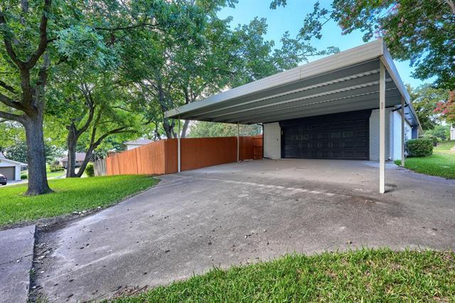 Building Photo - 219 Lakeview Dr