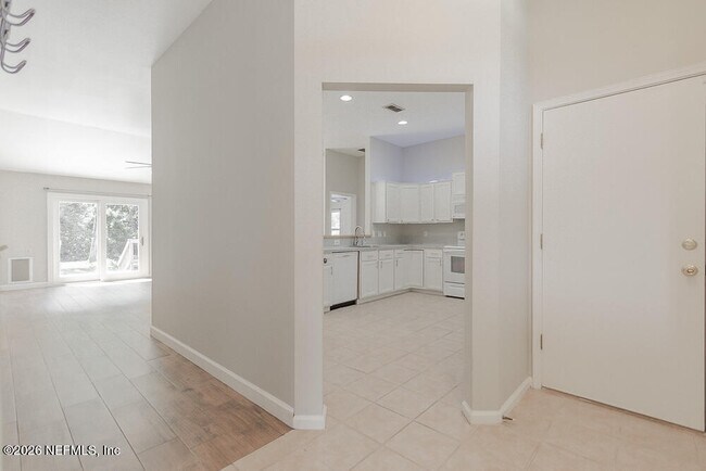 Building Photo - 1784 Chandelier Cir W