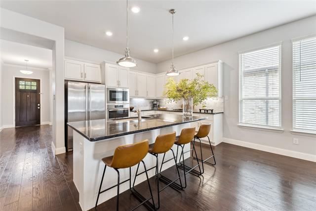 Building Photo - 3414 Charleston Dr