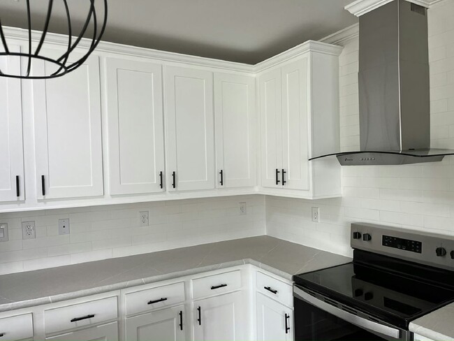 Building Photo - 7978 Yukon Trl