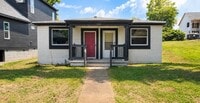 Building Photo - 730 29th Ave N