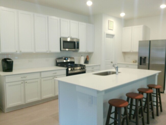Building Photo - 7842 Thor Dr