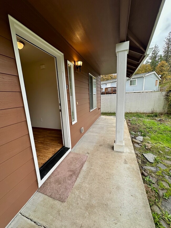 Building Photo - 297 Sowell Dr