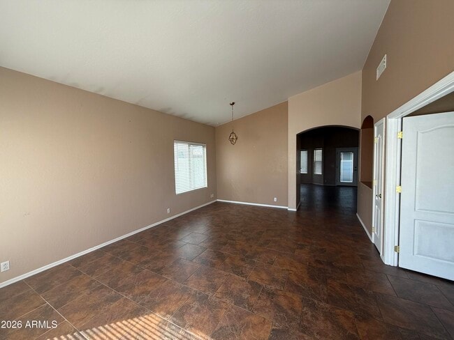 Building Photo - 8136 W Laurel Ln