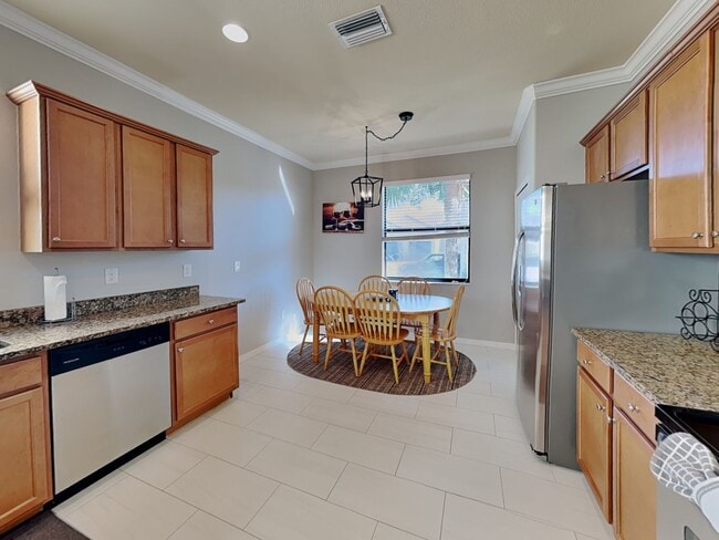 Building Photo - 11280 Reflection Isles Blvd