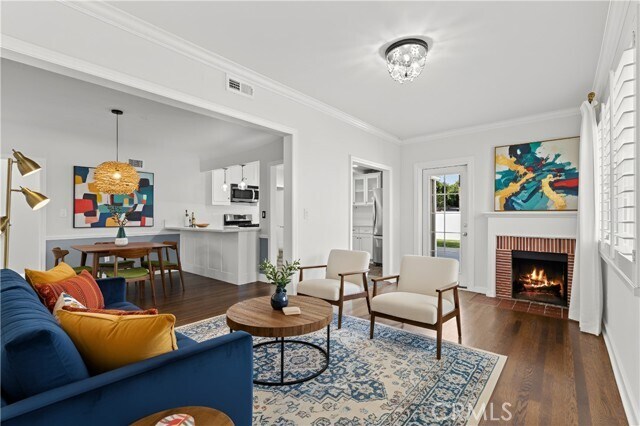 Building Photo - 11147 Hortense St