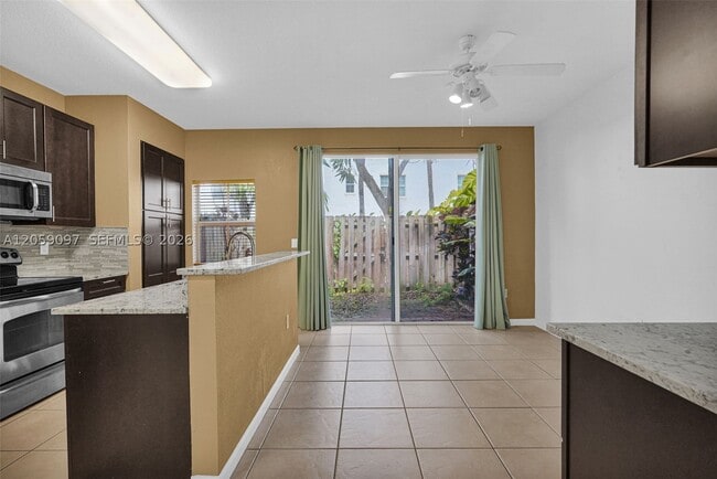 Building Photo - 2641 SW 120th Terrace