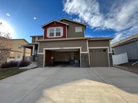 Building Photo - Beautiful Home in Windsor