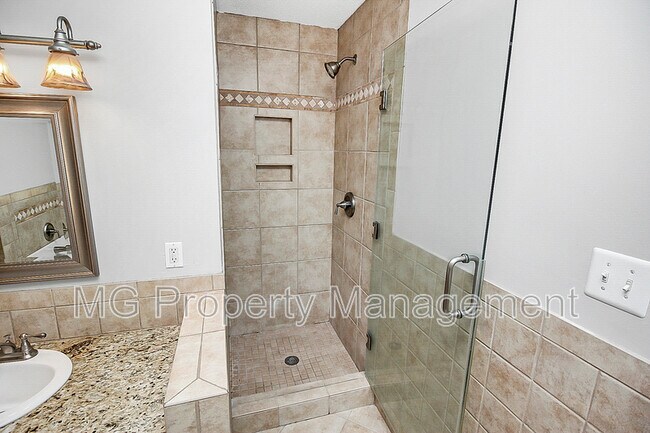 Building Photo - 141 Brookshire Dr