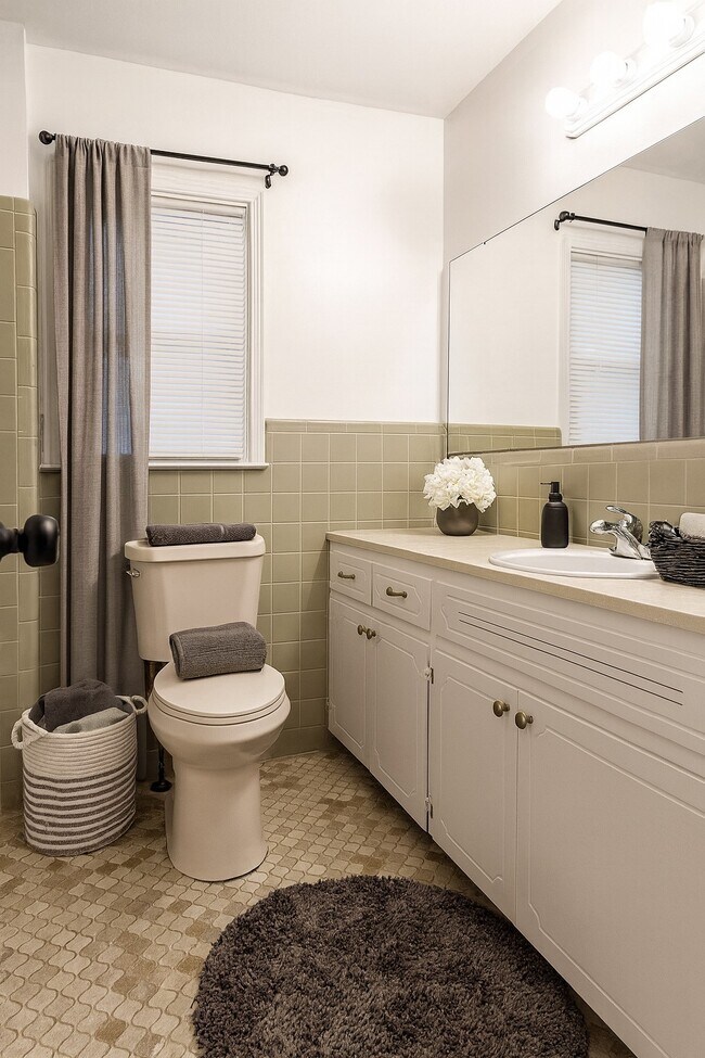 Building Photo - 3737 Hunting Creek Rd