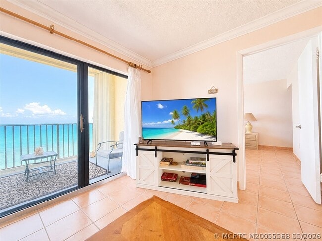 Building Photo - 7440 S Ocean Dr