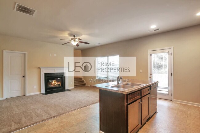 Building Photo - 2513 Shropshire Pl