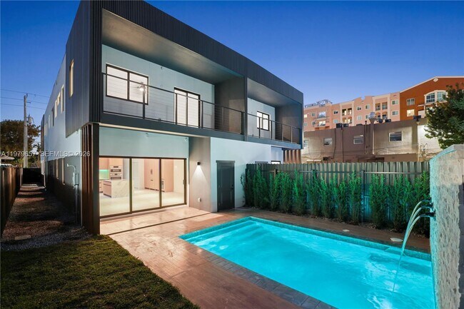 Building Photo - 3187 SW 23rd St