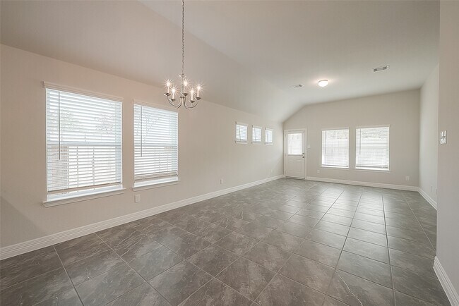 Building Photo - 40712 Guillemont Ln