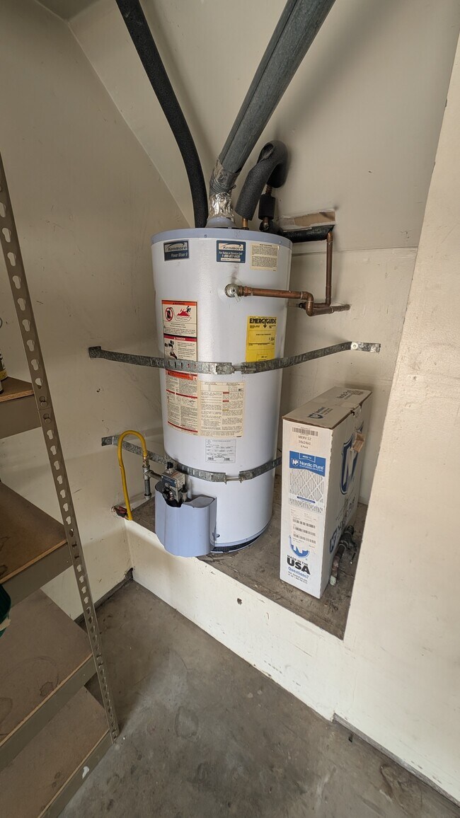 Building Photo - 10140 Palm Glen Dr