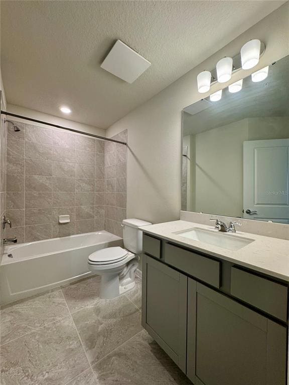 Building Photo - 3160 Emerald Acrs Ln