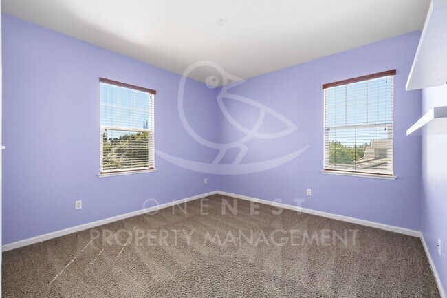 Building Photo - 2127 Ranch View Dr