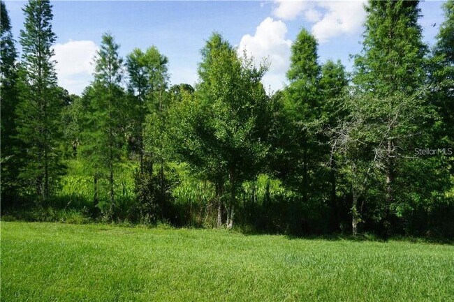 Building Photo - 26543 Castleview Way