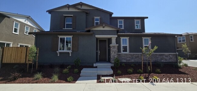 Building Photo - 1695 Placer Pl
