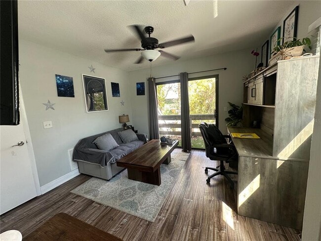 Building Photo - 4517 Groveland Ave