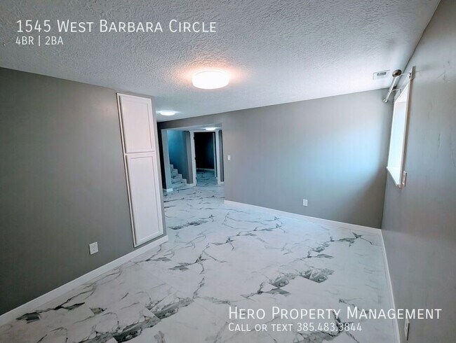 Building Photo - 1545 Barbara Cir