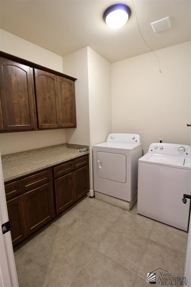 Building Photo - 8218 E paraiso Pkwy