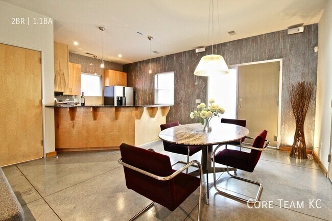 Building Photo - 4112 Walnut St