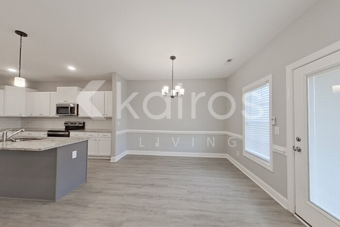 Building Photo - 3713 Oak Leaf Wy