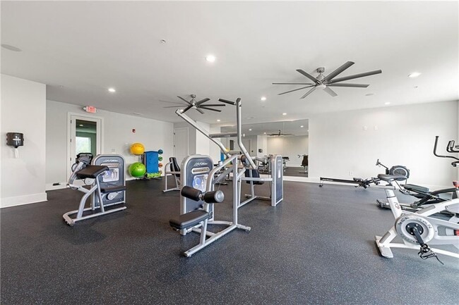 Building Photo - 6890 Peachtree Dunwoody Rd NE