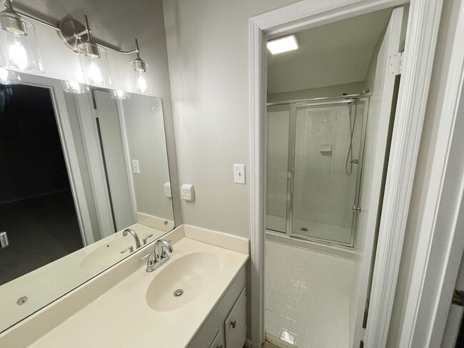 Building Photo - 4301 Little River Rd