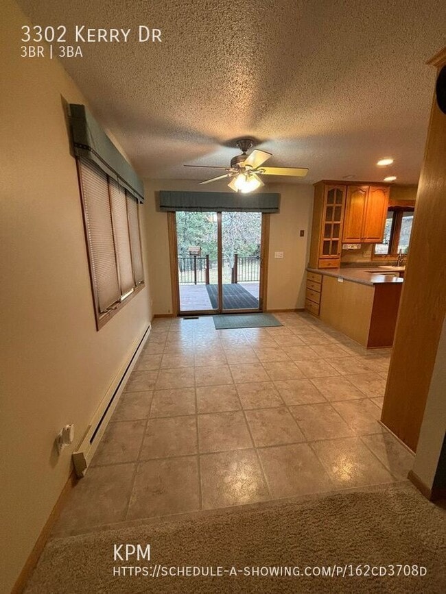 Building Photo - 3302 Kerry Dr