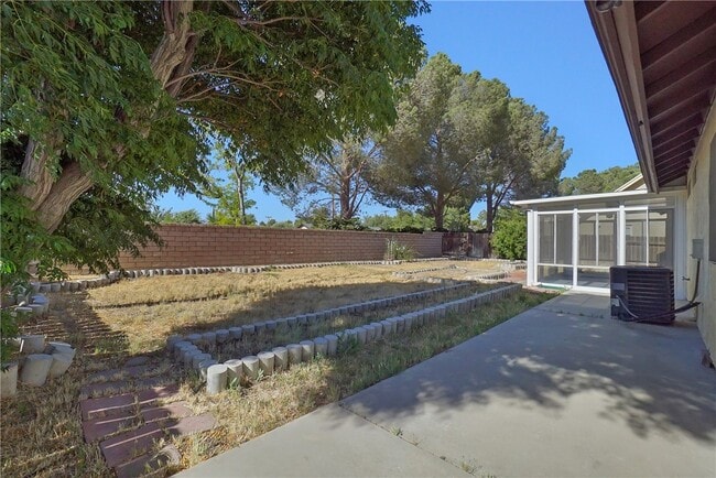 Building Photo - 1721 Viridan Ave