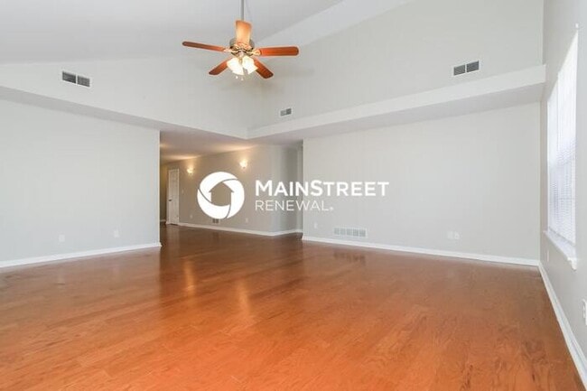 Building Photo - 3 Bedroom Pet-Friendly Home in Nicholasvil...