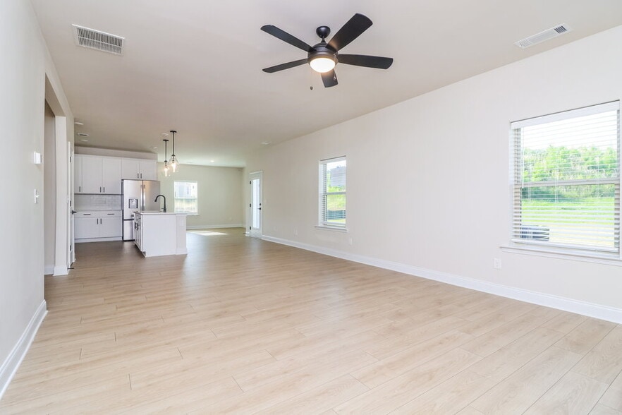 Building Photo - 259 Cantrell Dr