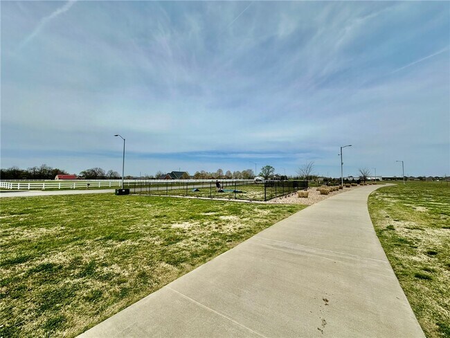 Building Photo - 6747 Winterwood Ave