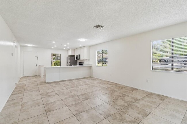 Building Photo - 2945 Grove Wood Blvd