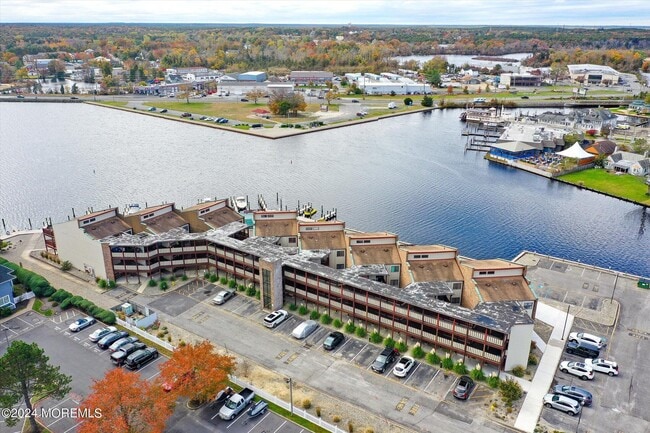 Building Photo - 77 E Water St