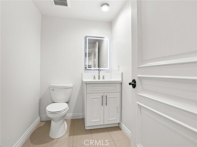 Building Photo - 1598 Long BCH