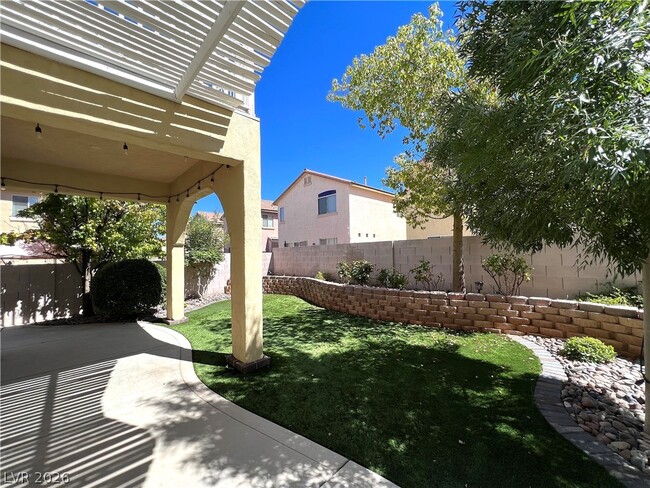 Building Photo - 7043 Somera Way