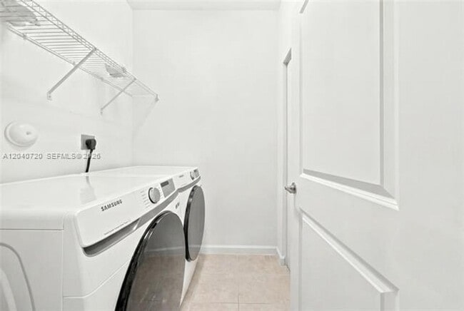 Building Photo - 25540 SW 108th Ave