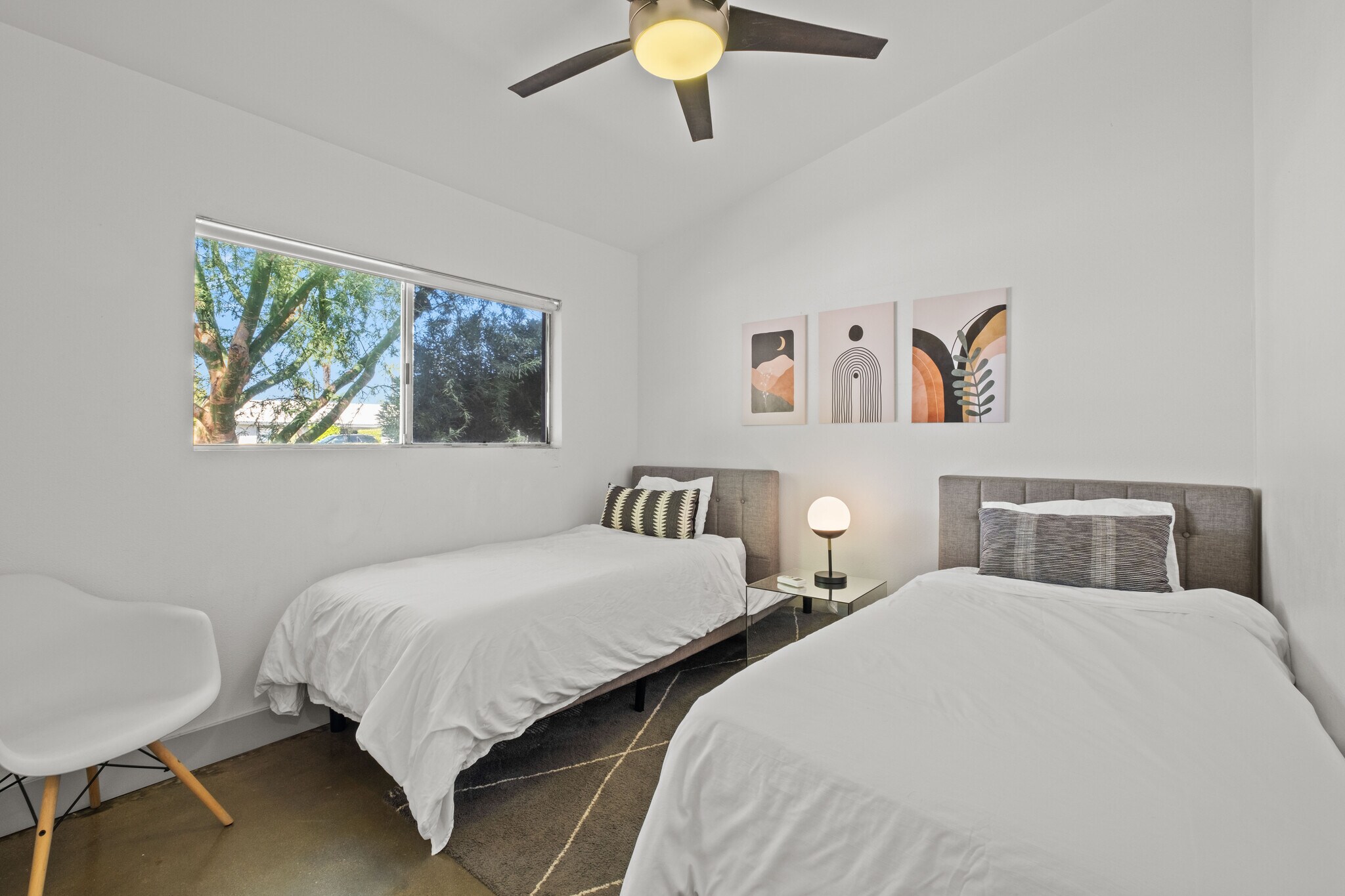 Building Photo - 41500 Maroon Town Dr