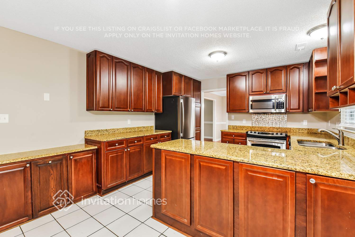 Building Photo - 7311 Canyon Dr