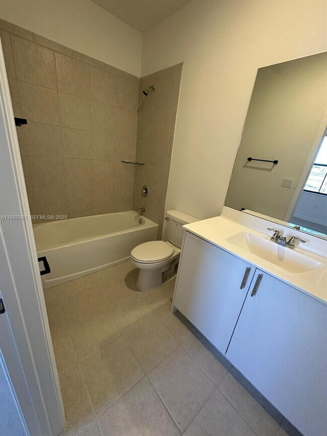 Building Photo - 12848 SW 232nd Ter